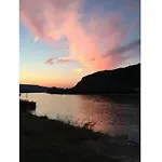 度假居 Uitzicht Op De Pellenz *